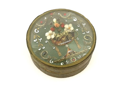 Petite boîte ronde - , carton