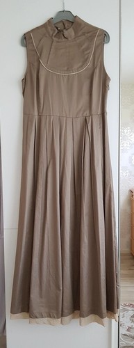 Robe longue marron clair