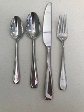 Oneida Moda Fine Flatware 4