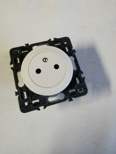 Legrand celiane 671 11 - 671,