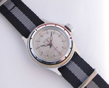 Montre bracelet russe wostok - montre-bracelet,