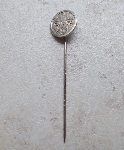 Caltex badge vintage - vintage, pins