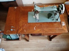 Rare : ancienne machine à coudre à tête rentrante meuble et pédalier OMNIA