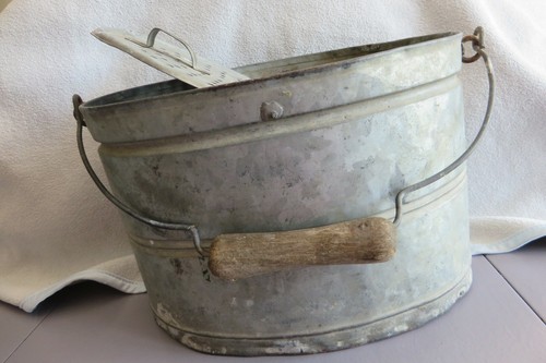 Ancien seau vif ou panier - seau, à