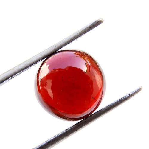 Cabochon grenat rouge naturel