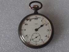 LIP MONTRE A GOUSSET /VOIR