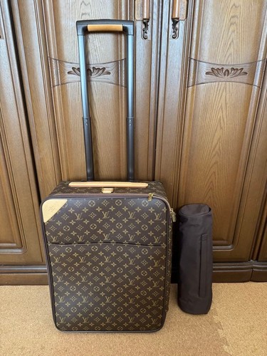 Louis vuitton monogram carry - vuitton,