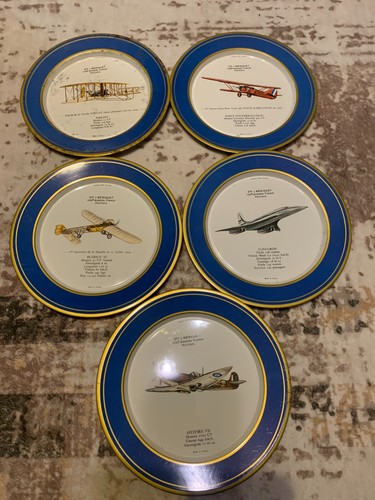 Lot assiettes en métal - de,