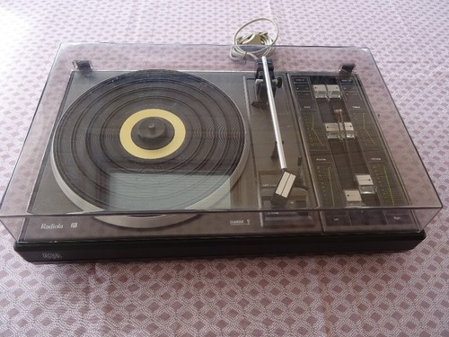 Platine vinyle tourne disque - tourne,