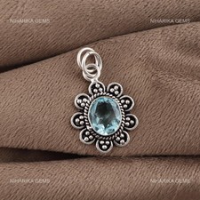 Ovale Topaze Bleu Ciel Pierre
