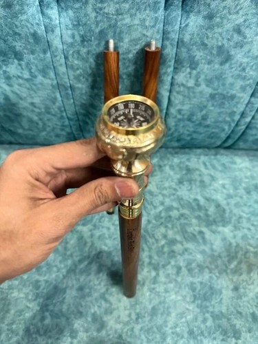 Bâton marche bois fait - bois,