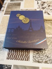 LOT COLLECTION 163 MEDAILLES