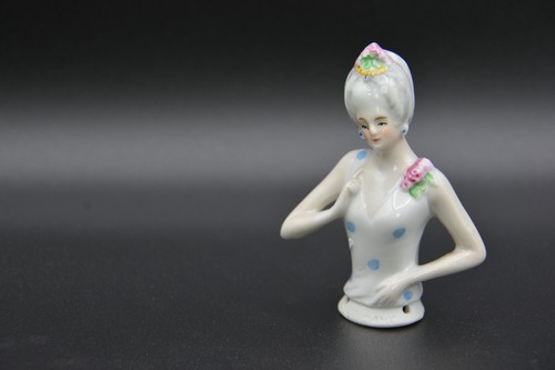 élégante demi poupée - demi-poupée,