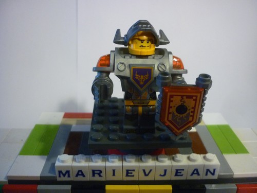Lego minifigures nexo - -,