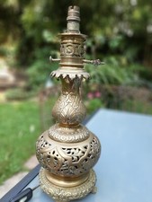 ANCIENNE LAMPE A PETROLE XIX