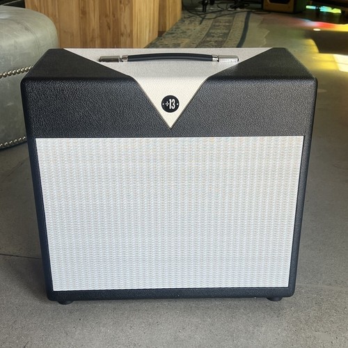 Divided 1x12f cabinet - by, 13