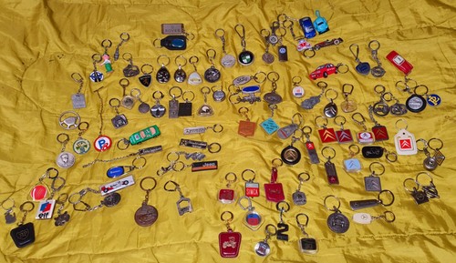 Lot porte clés automobile - 90,