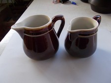 2 crémiers, pot à lait