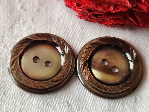 Duo boutons anciens vintage - , en