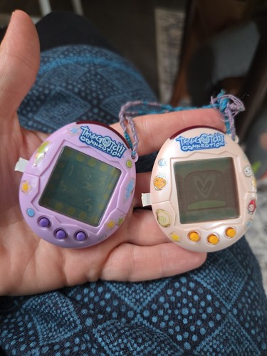 Tamagotchi connection 2004 - connection,
