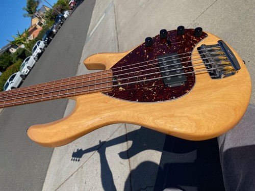 2009 ernie ball - ernie,