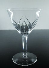ANCIENNE 1 VERRE A VIN en CRISTAL TAILLE MODELÉ MOTTA 1948 ST LOUIS SIGNE 