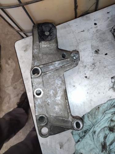 Support moteur 5 - 2.2/2.5, dci