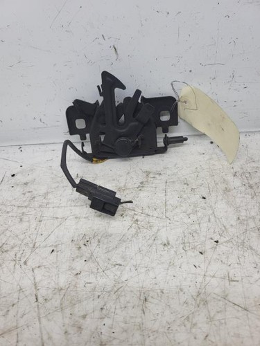 Serrure capot renault clio - serrure,
