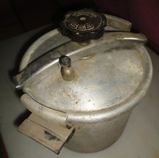 First cocotte minute SEB Série A vers 1955 première Poignées Origine