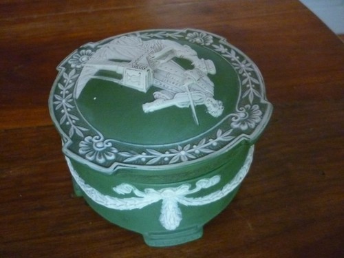 Ancienne bonbonniere signee - bonbonniere,