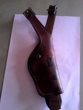 holster cuir militaire