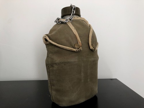 Gourde militaire 1986 - gourde,