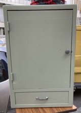 Petite armoire, armoire à pharmacie Vintage