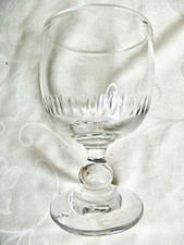 TRÈS BEAU VERRE BALLON ANCIEN EN VERRE SOUFFLÉ ÉPAIS - Ht 14 cm - réf 11924