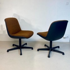 Paire de fauteuil de Charles Pollock année 1970.