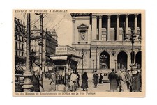 CPA -13- MARSEILLE - Kiosque office de tourisme devant la bourse - RARE - animé