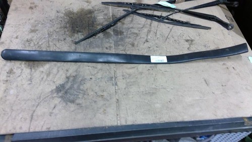Baguette porte avant gauche - de,