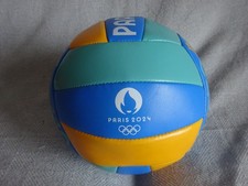 BALLON DE VOLLEYBALL PARIS 2024