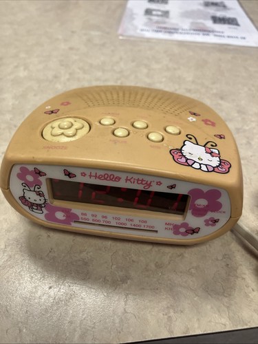 Hello kitty alarm - clock, radio