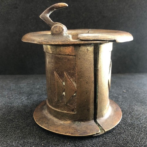 Chevillère articulée - , de