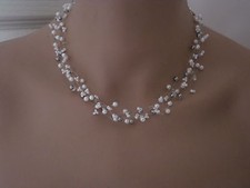 Collier Blanc/Gris p robe de