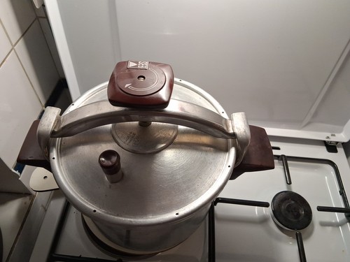 Cocotte minute poignées - l,
