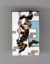 RARE PINS PIN'S .. POLICE JUSTICE PRISON JAIL MAISON D'ARRET BD EVASION ~ES