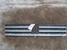 Calandre Peugeot 309 780497