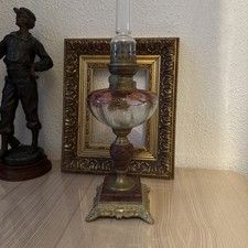 Ancienne Lampe à Pétrole verre rouge décor émaillé pied Art Nouveau en régule