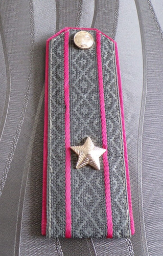 Insigne militaire epaulette - militaire,