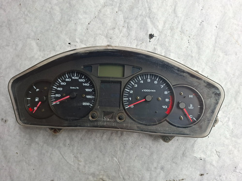 Compteur honda 700 v - nt,