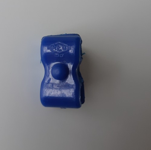 Nos attache gaine - gaine, frein