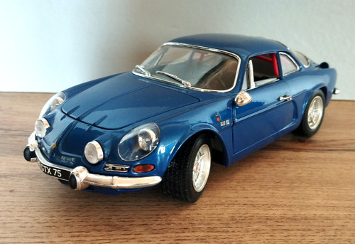 Burago renault alpine - 1/16,