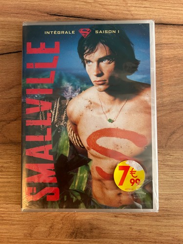 Coffret dvd neuf smallville - coffret,